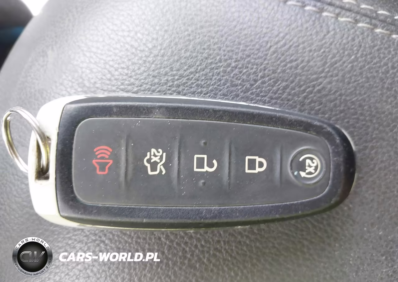 2015 Ford Escape Titanium VIN:1FMCU0JX8FUC32033 - 11