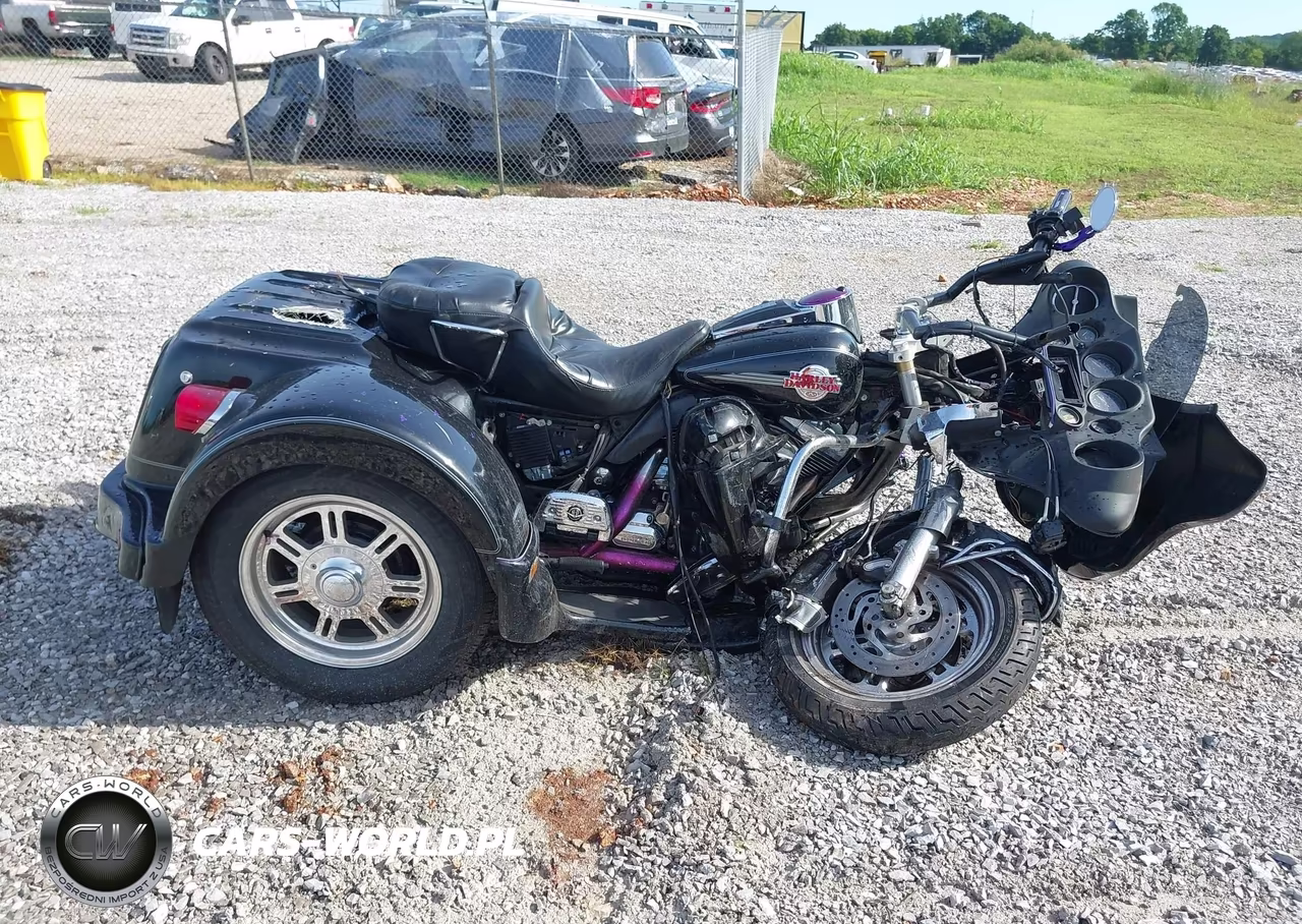 2007 Harley-Davidson Flhtcui VIN:1HD1FC4187Y658747 - 12