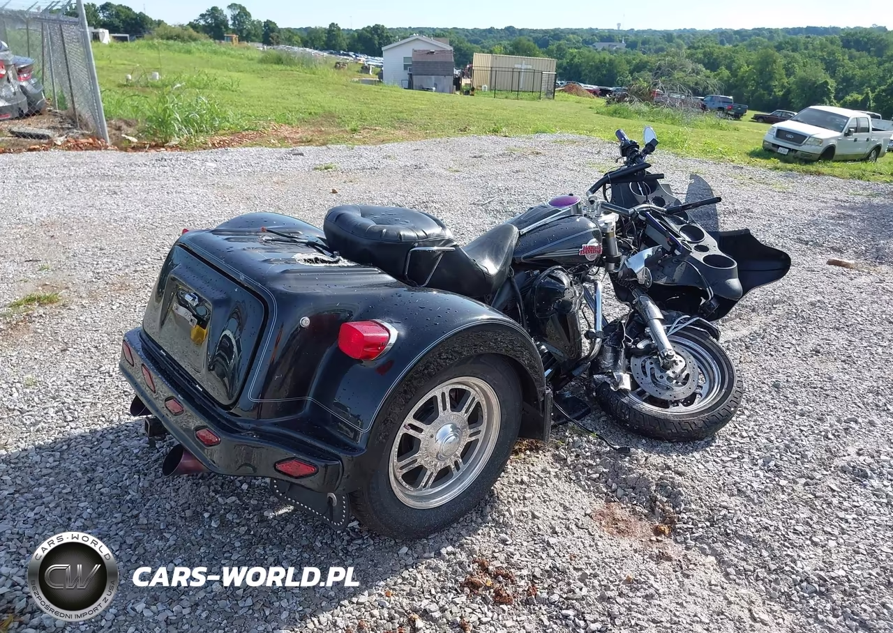 2007 Harley-Davidson Flhtcui VIN:1HD1FC4187Y658747 - 4