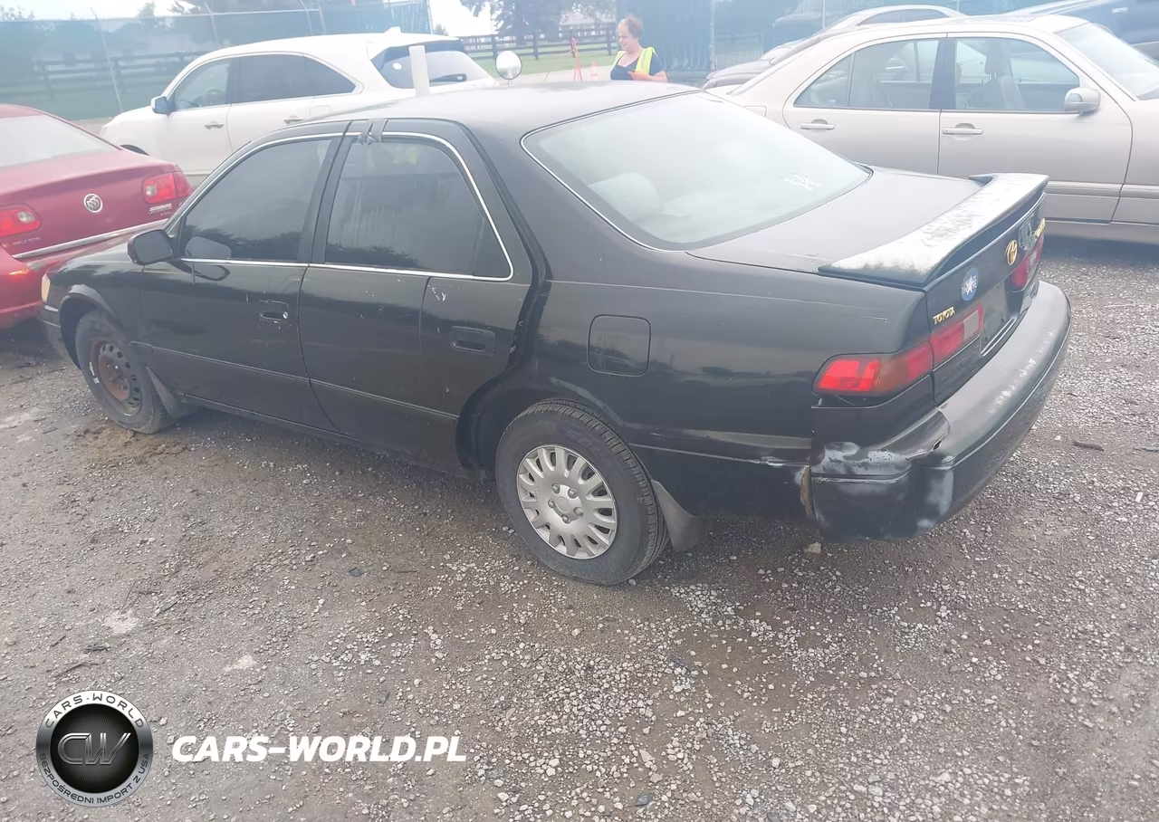 1999 Toyota Camry Le VIN:JT2BG22K8X0374471 - 3