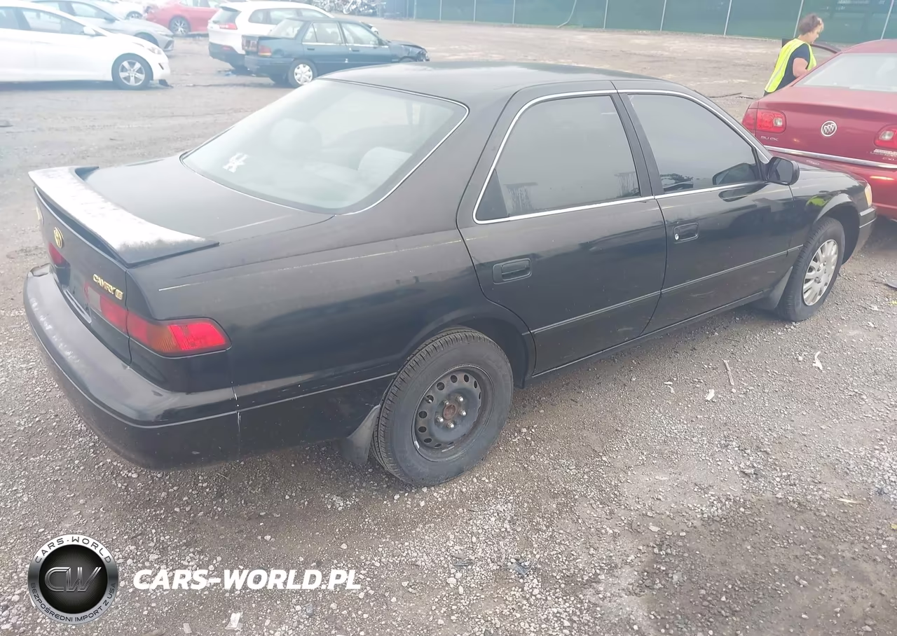 1999 Toyota Camry Le VIN:JT2BG22K8X0374471 - 4