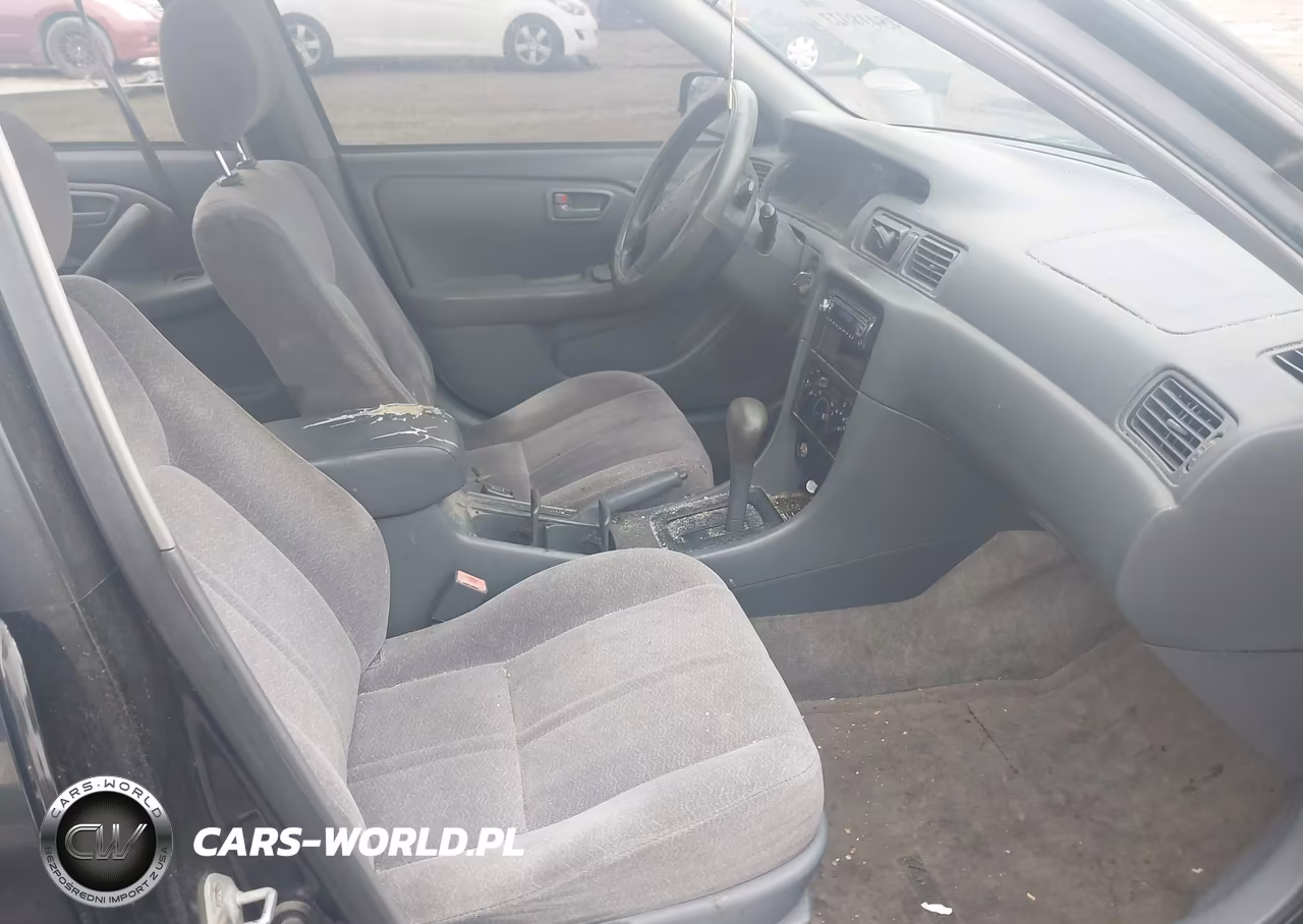 1999 Toyota Camry Le VIN:JT2BG22K8X0374471 - 5