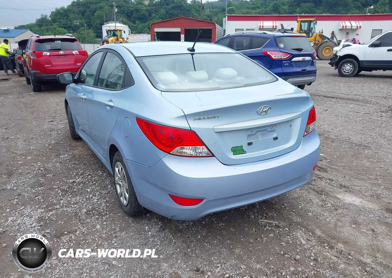 2013 Hyundai Accent Gls VIN:KMHCT4AE3DU430377 - 3