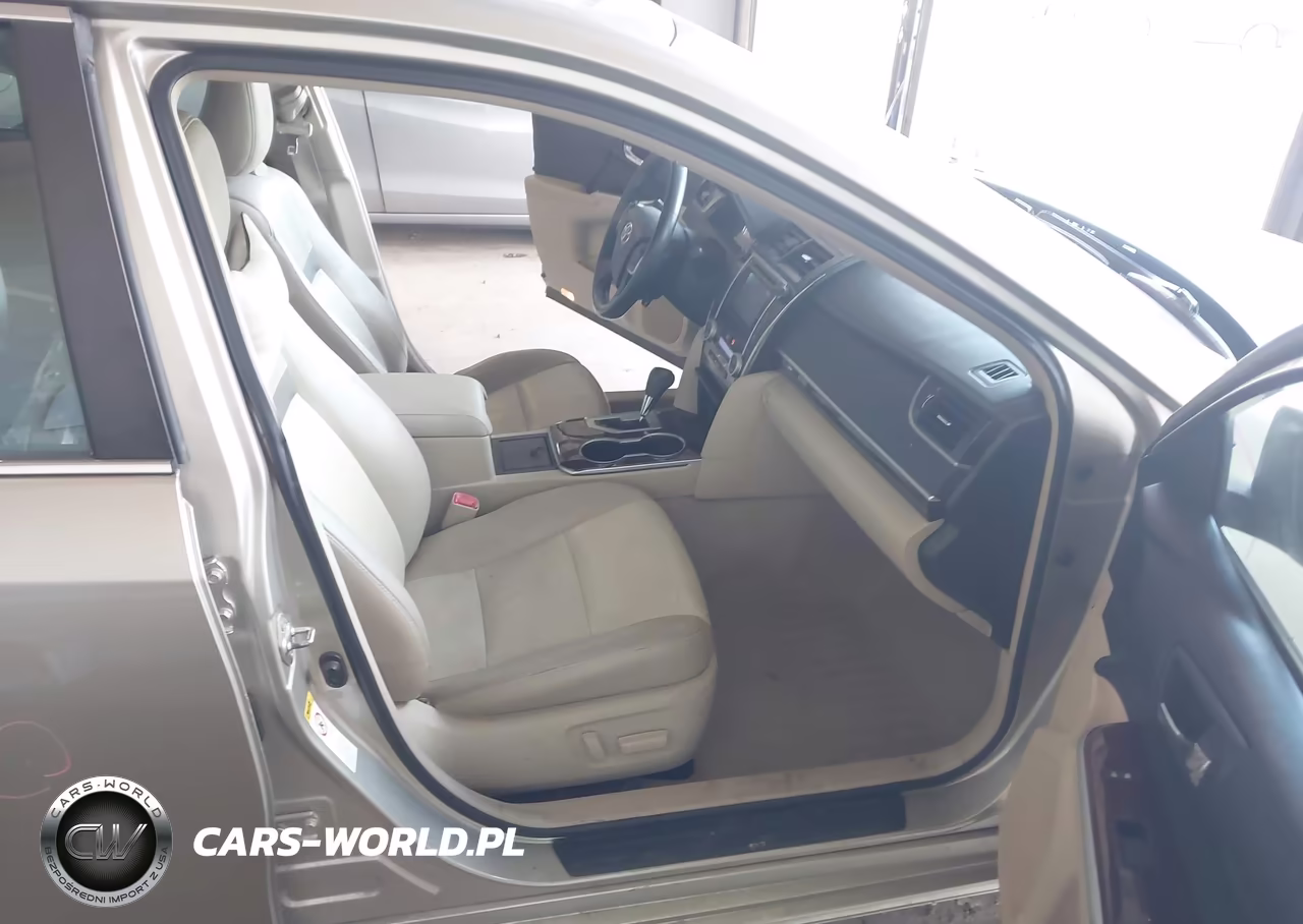 2014 Toyota Camry Xle VIN:4T4BF1FKXER353658 - 5