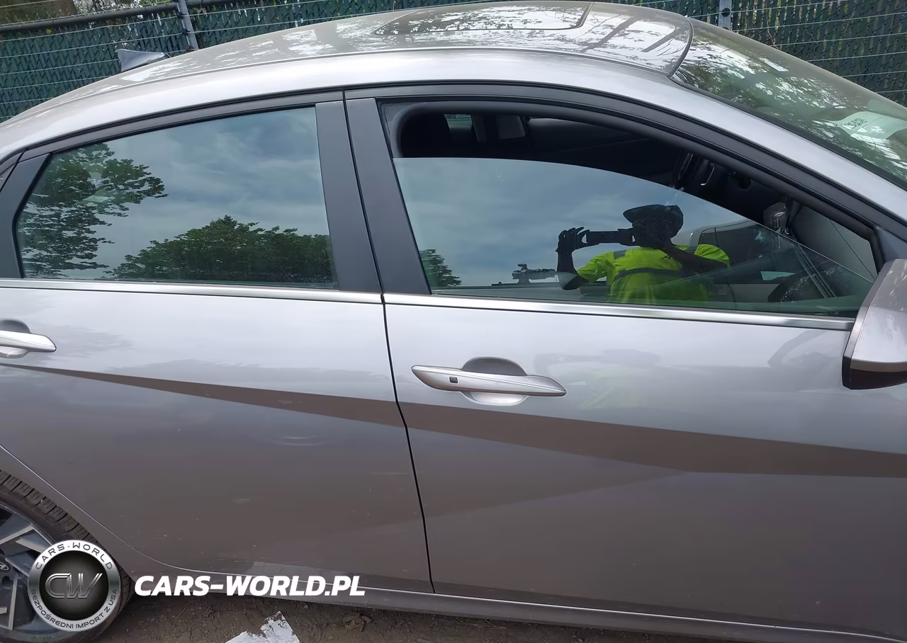 2025 Hyundai Elantra Sel Convenience VIN:KMHLS4DG8SU882872 - 13