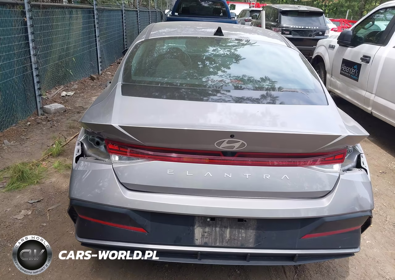 2025 Hyundai Elantra Sel Convenience VIN:KMHLS4DG8SU882872 - 16