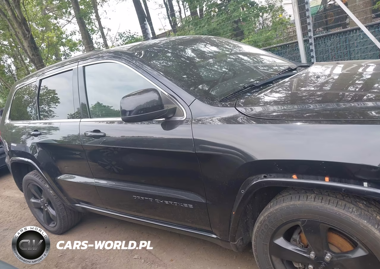 2015 Jeep Grand Cherokee Altitude VIN:1C4RJFAG5FC142399 - 13