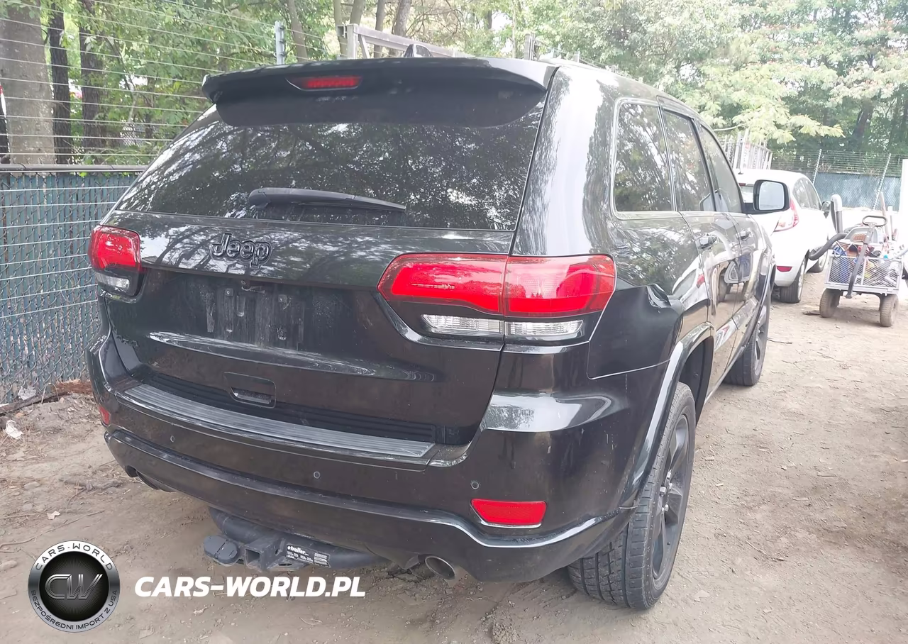 2015 Jeep Grand Cherokee Altitude VIN:1C4RJFAG5FC142399 - 4