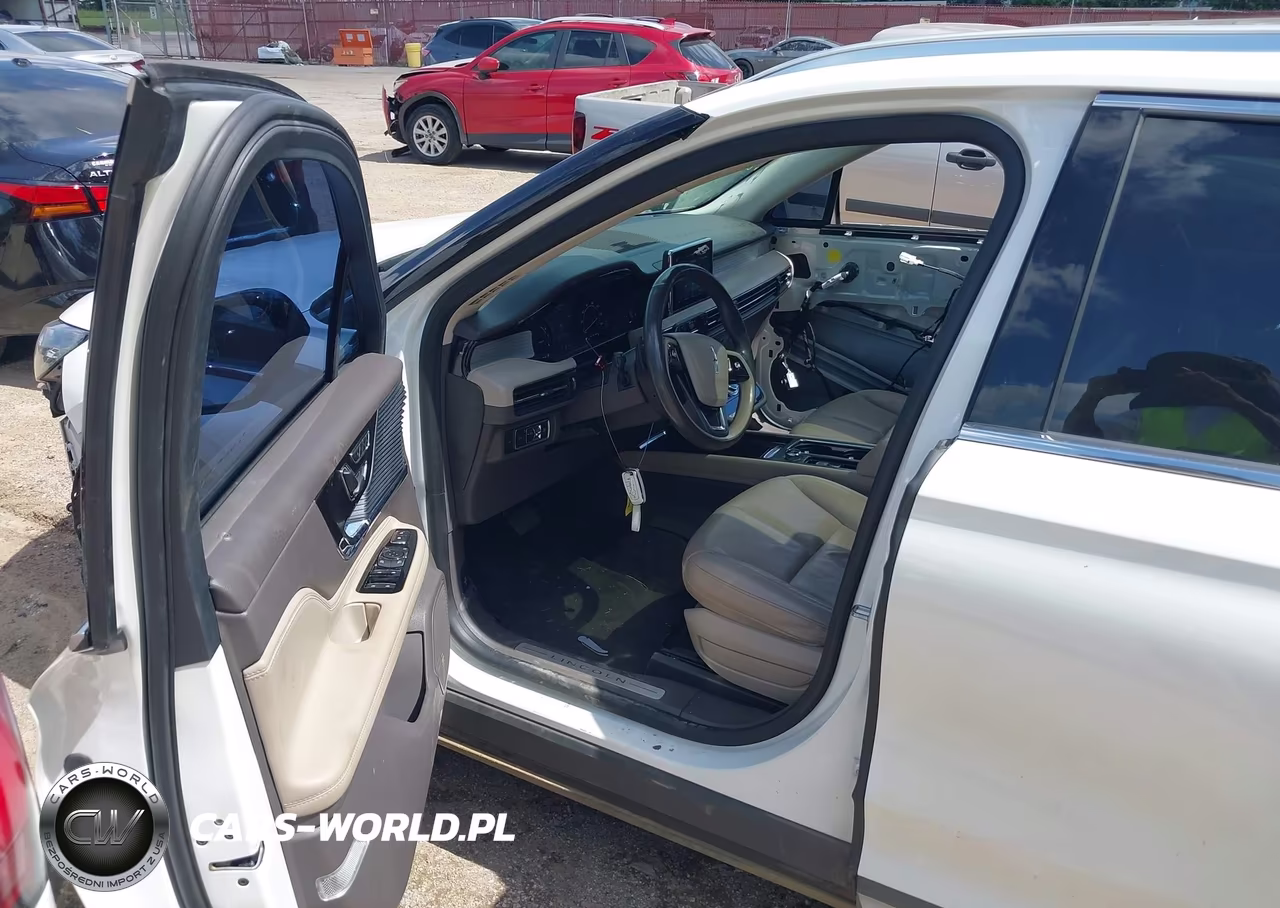 2020 Lincoln Corsair Standard VIN:5LMCJ1D9XLUL02975 - 5