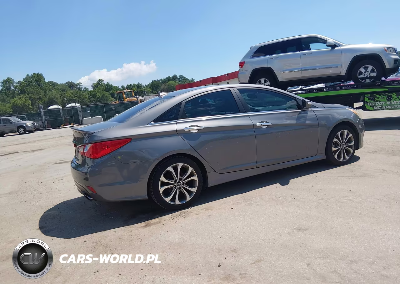 2014 Hyundai Sonata Se VIN:5NPEC4AC3EH820354 - 4