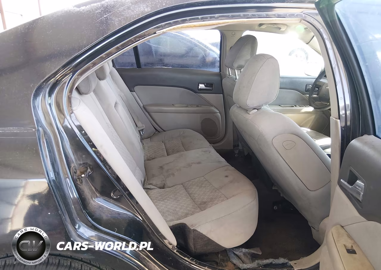 2010 Ford Fusion S VIN:3FAHP0GA8AR375851 - 8