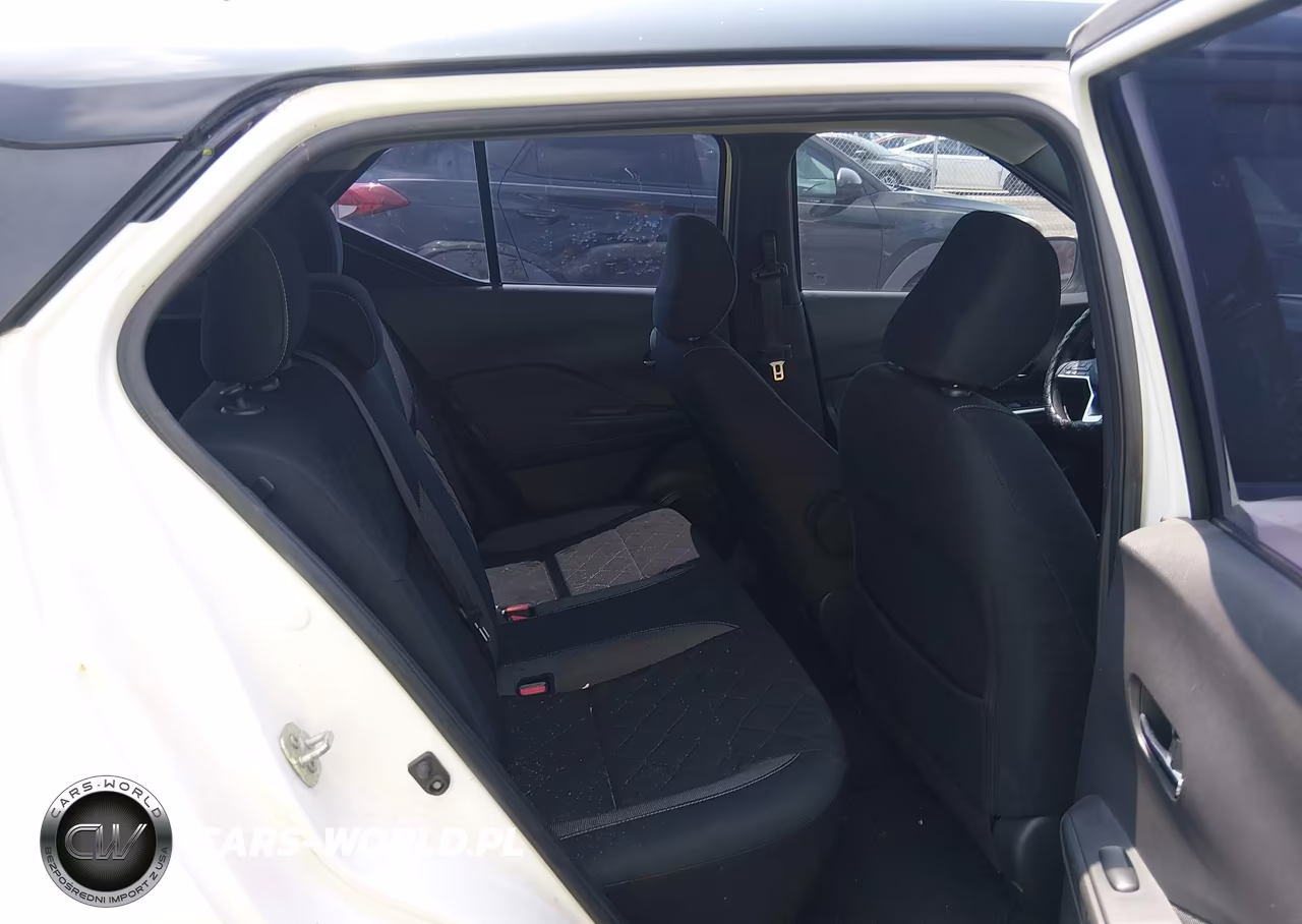 2018 Nissan Kicks Sv VIN:3N1CP5CU4JL506376 - 8