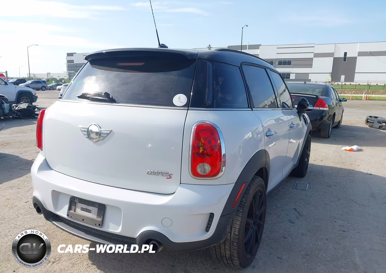 2011 Mini Cooper S Countryman VIN:WMWZC5C5XBWH99255 - 4