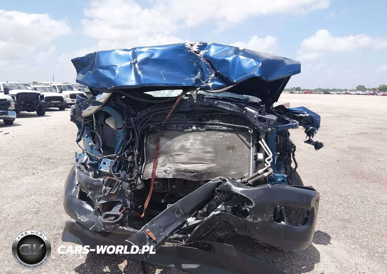2019 Ram 3500 VIN:3C63R3HL4KG703321 - 13