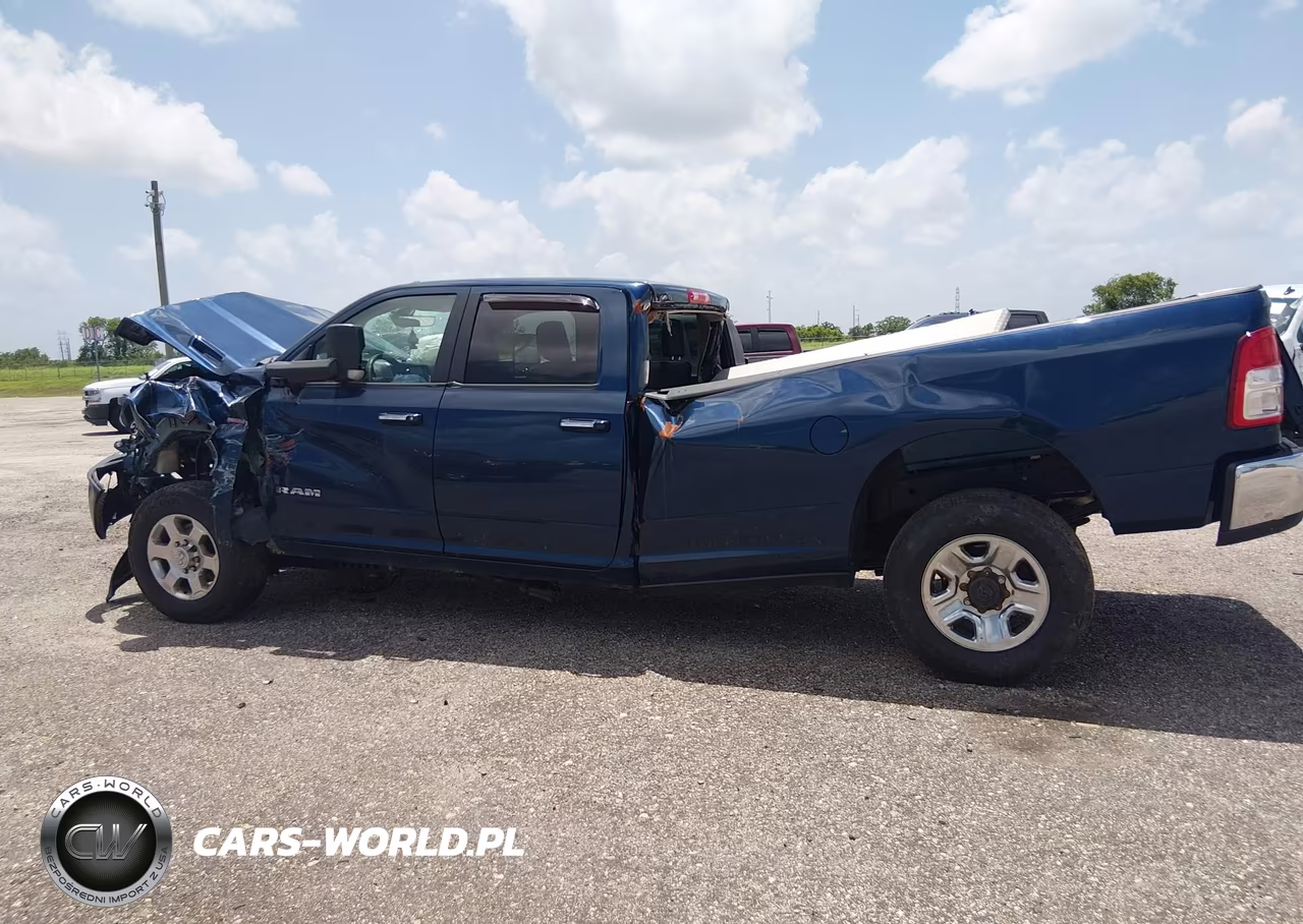 2019 Ram 3500 VIN:3C63R3HL4KG703321 - 15