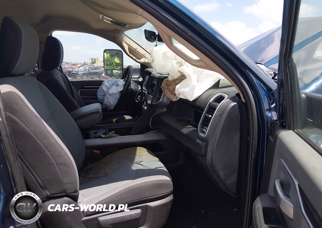 2019 Ram 3500 VIN:3C63R3HL4KG703321 - 5