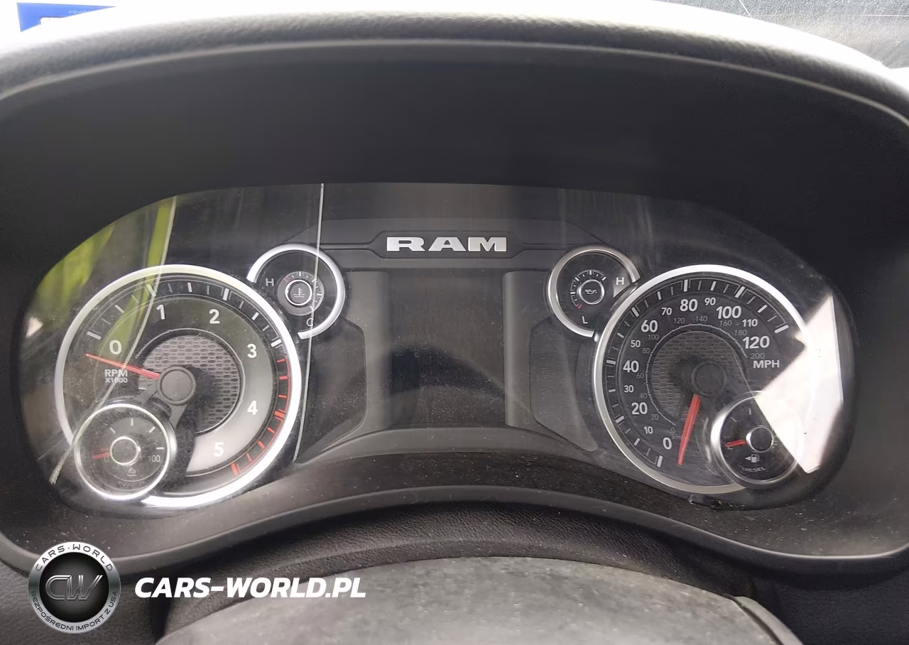 2019 Ram 3500 VIN:3C63R3HL4KG703321 - 7