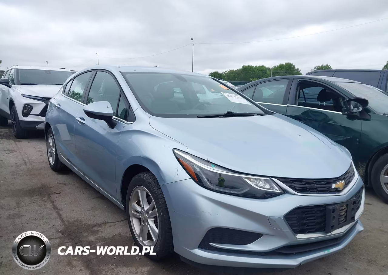 2017 Chevrolet Cruze Lt Auto – zdjęcie 1 z 12