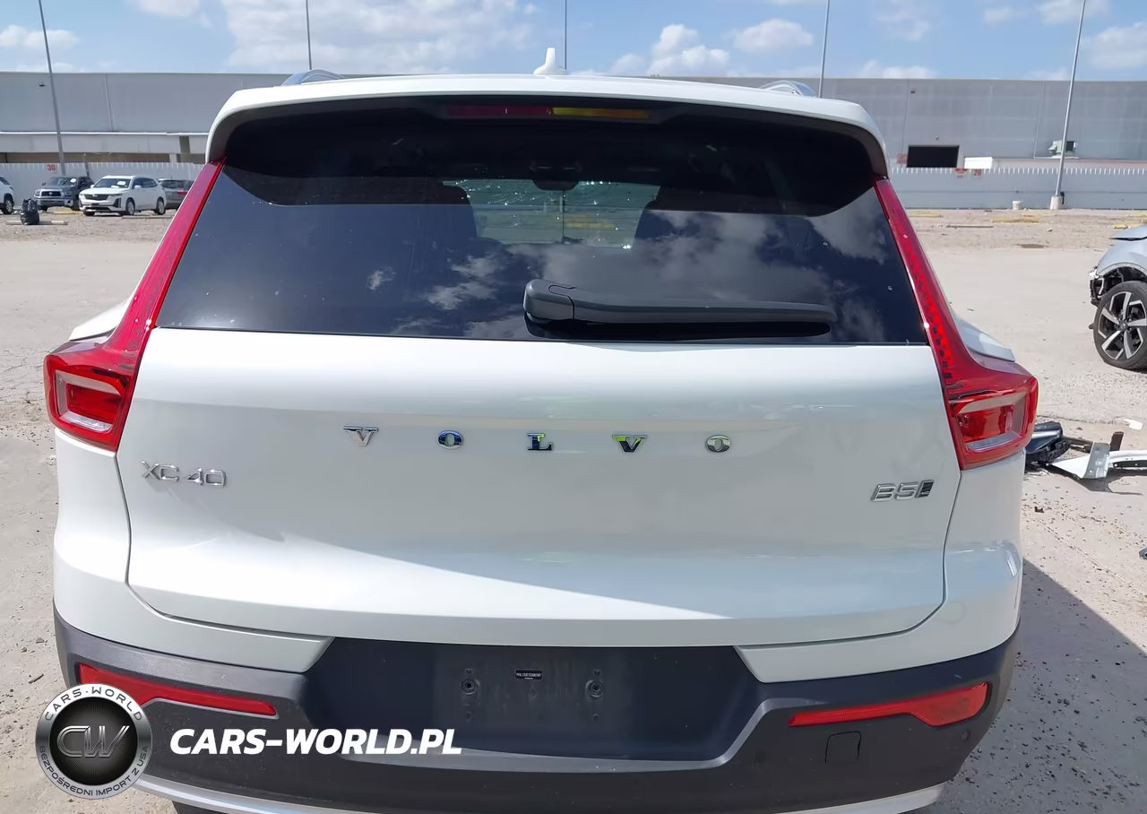 2025 Volvo Xc40 B5 Plus Bright Theme VIN:YV4L12UE1S2602907 - 17