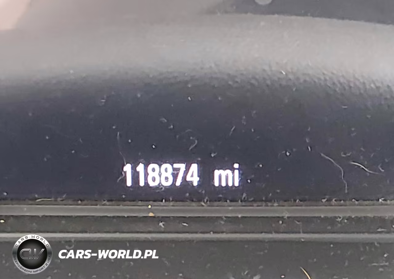 2018 Buick Envision Essence VIN:LRBFX1SAXJD082832 - 16