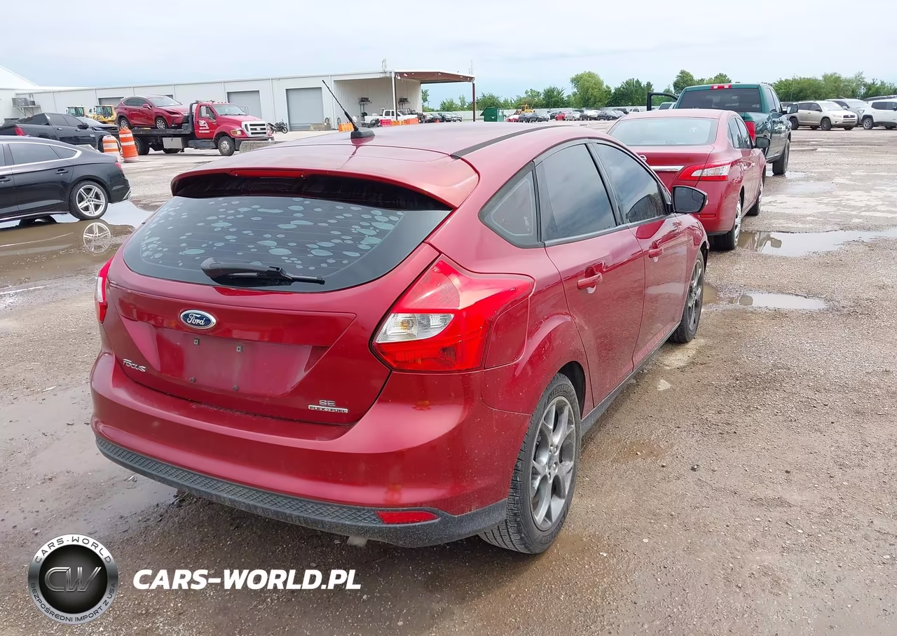 2014 Ford Focus Se VIN:1FADP3K26EL148890 - 4