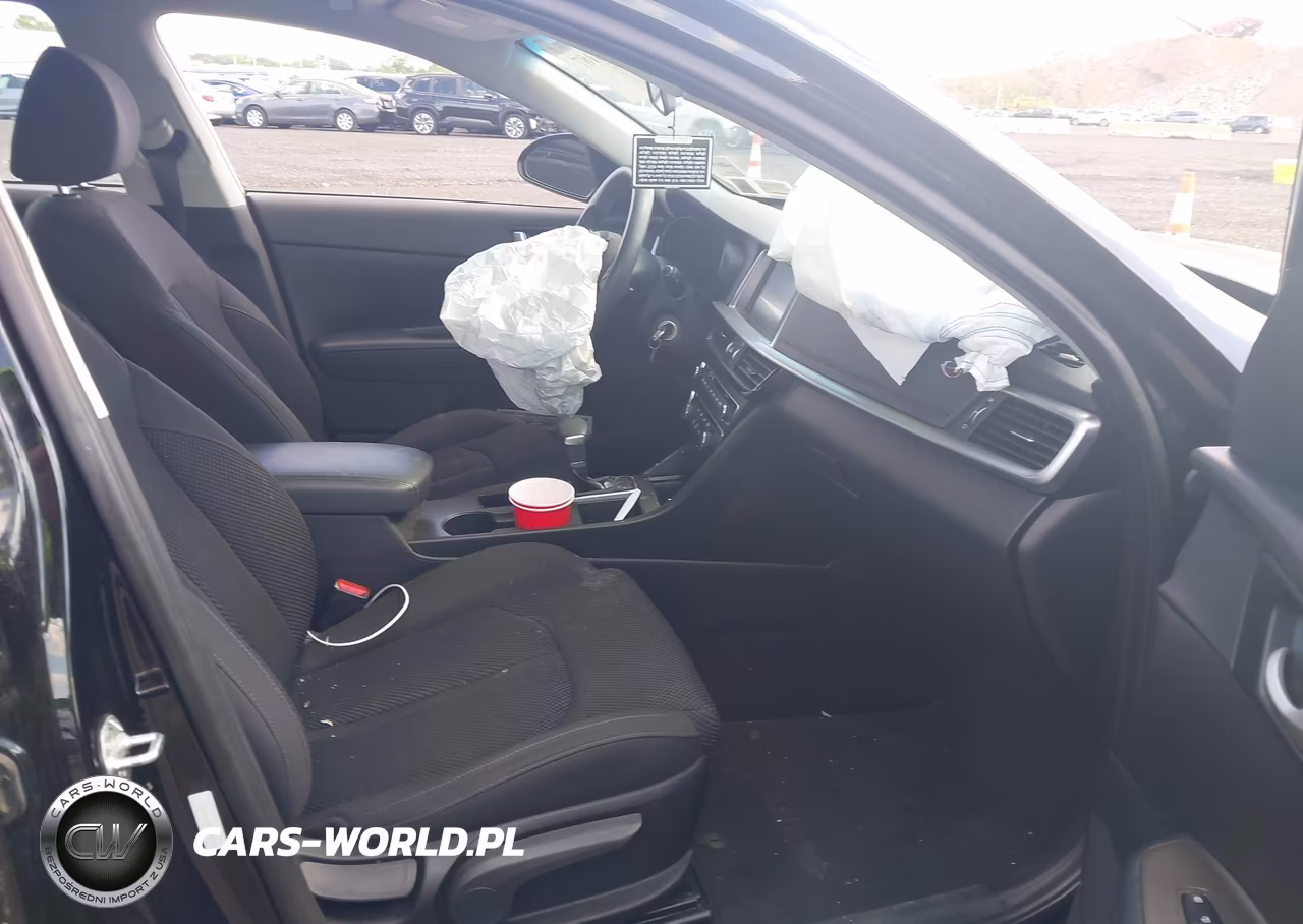 2019 Kia Optima Lx VIN:5XXGT4L37KG330125 - 5