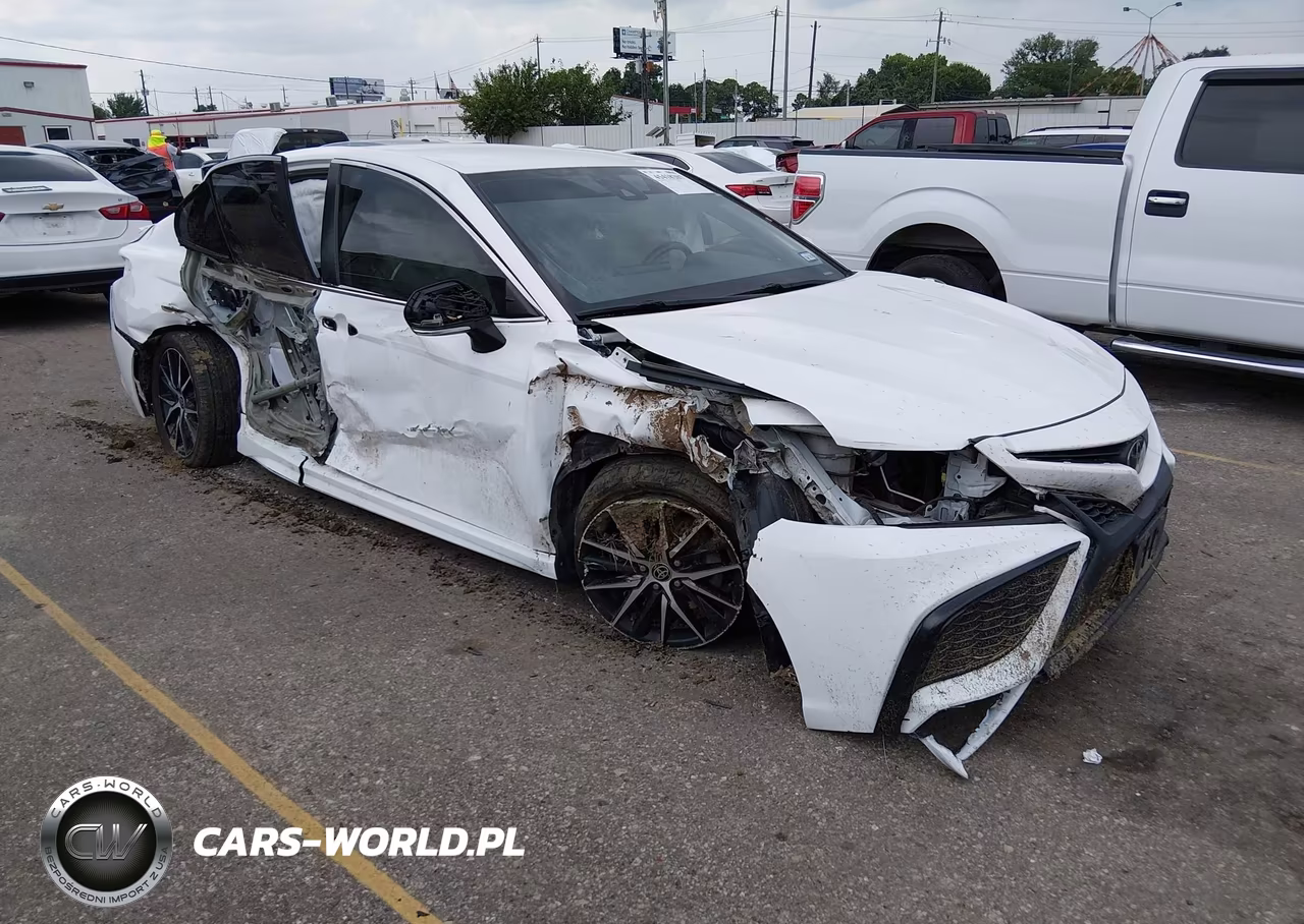 2022 Toyota Camry Se