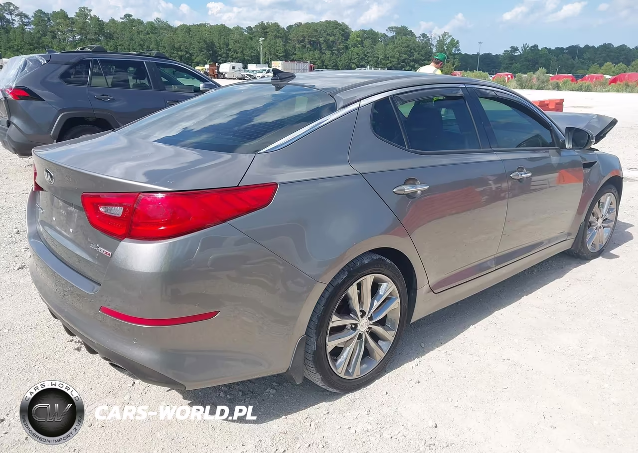 2015 Kia Optima Sx Turbo VIN:5XXGR4A66FG370861 - 4