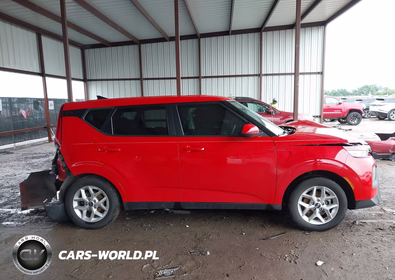 2021 Kia Soul S VIN:KNDJ23AU5M7775246 - 13