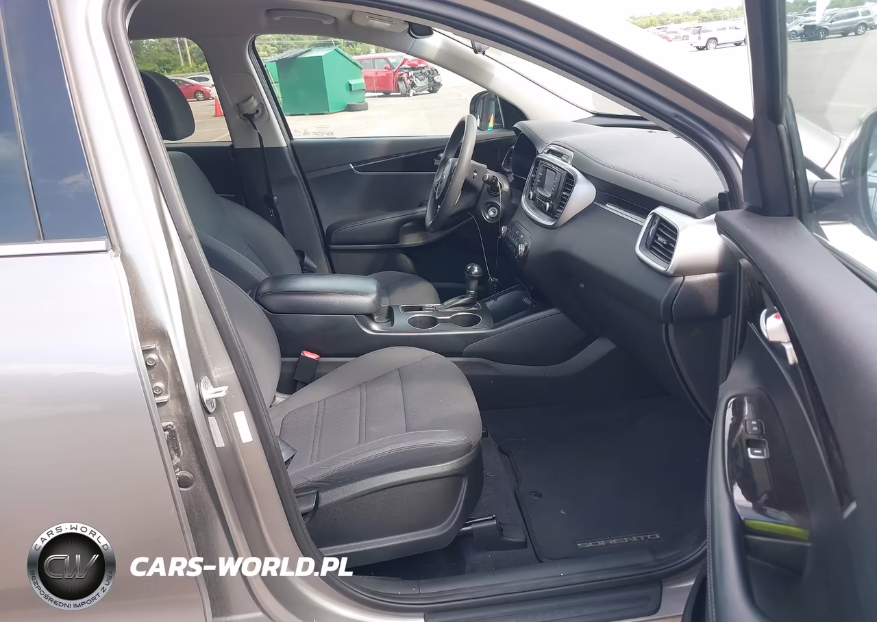 2017 Kia Sorento 2.4L Lx VIN:5XYPG4A3XHG242665 - 5