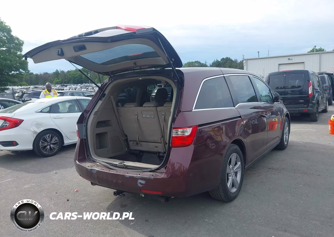 2013 Honda Odyssey Ex-L VIN:5FNRL5H66DB049621 - 4