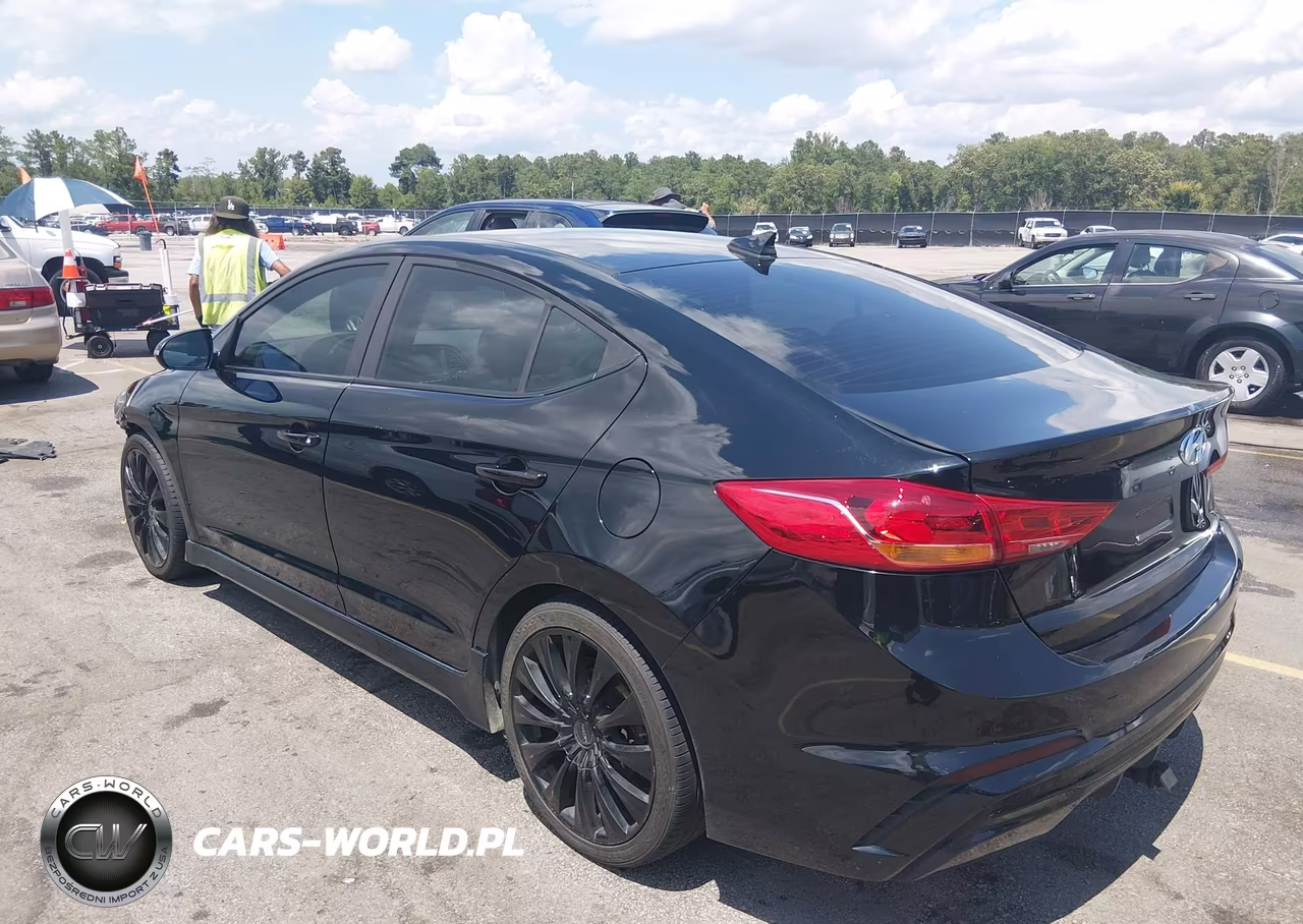 2018 Hyundai Elantra Sport VIN:KMHD04LB3JU557349 - 3