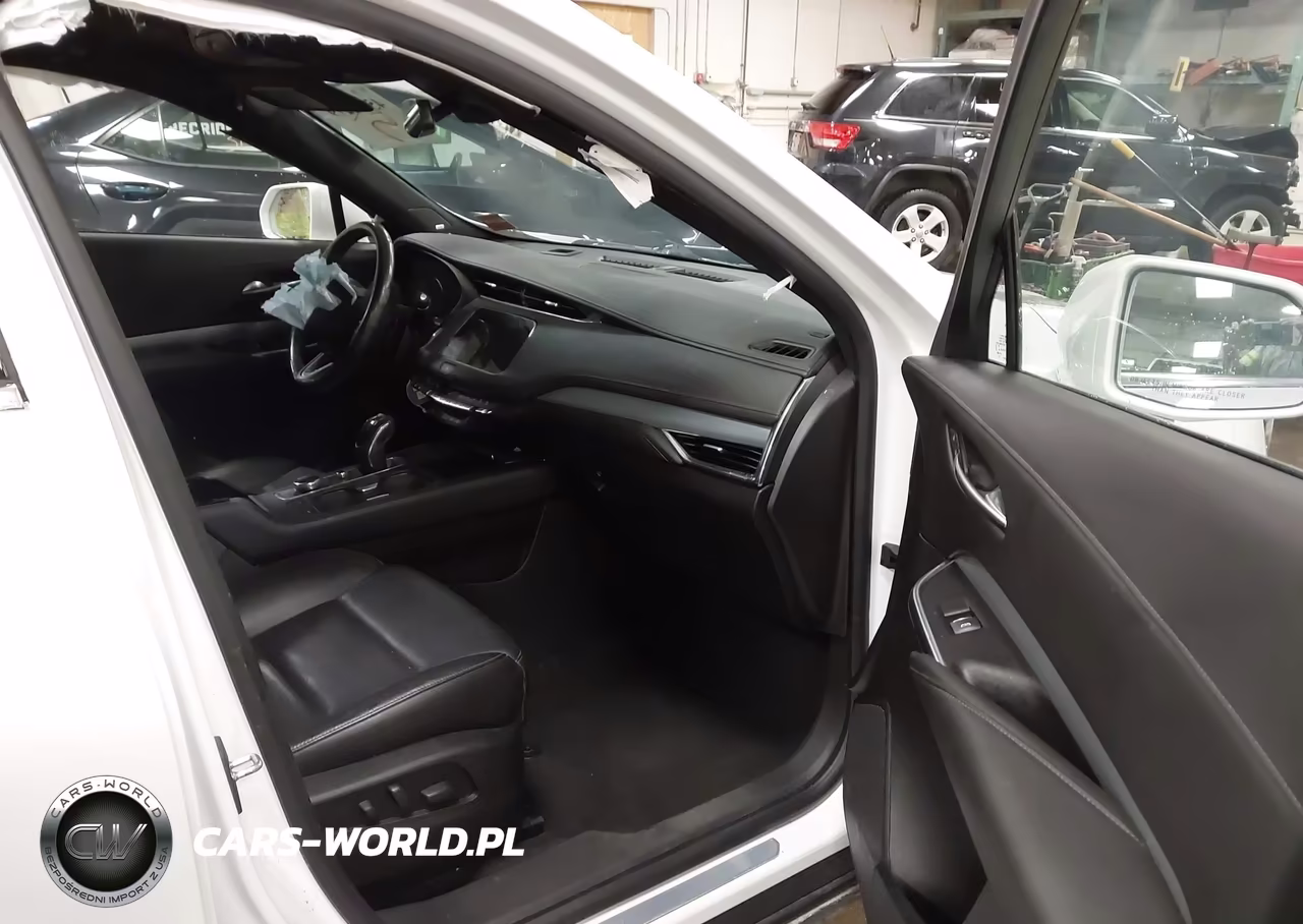 2019 Cadillac Xt4 Premium Luxury VIN:1GYFZDR49KF143794 - 5