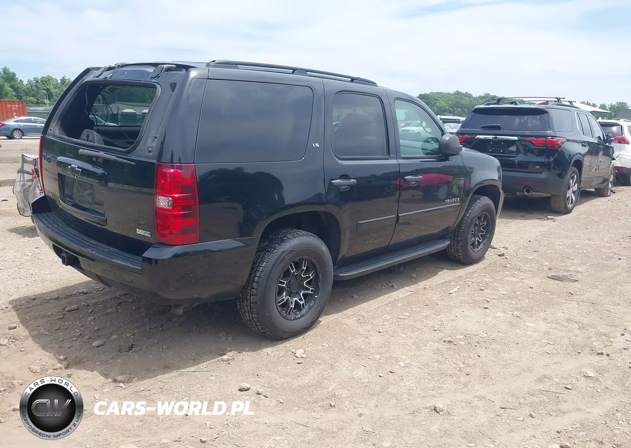 2008 Chevrolet Tahoe Ls VIN:1GNFK130X8J234990 - 4