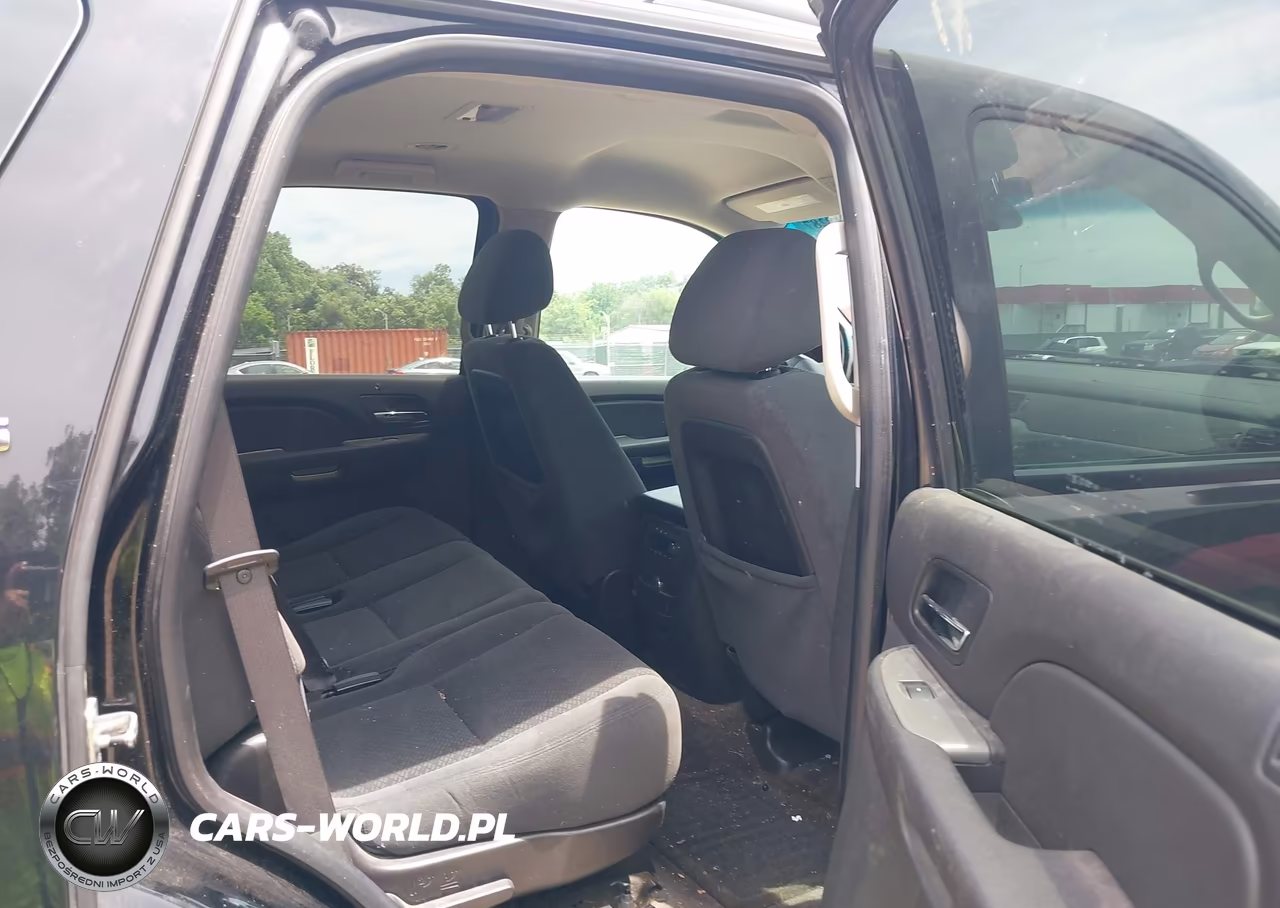2008 Chevrolet Tahoe Ls VIN:1GNFK130X8J234990 - 8