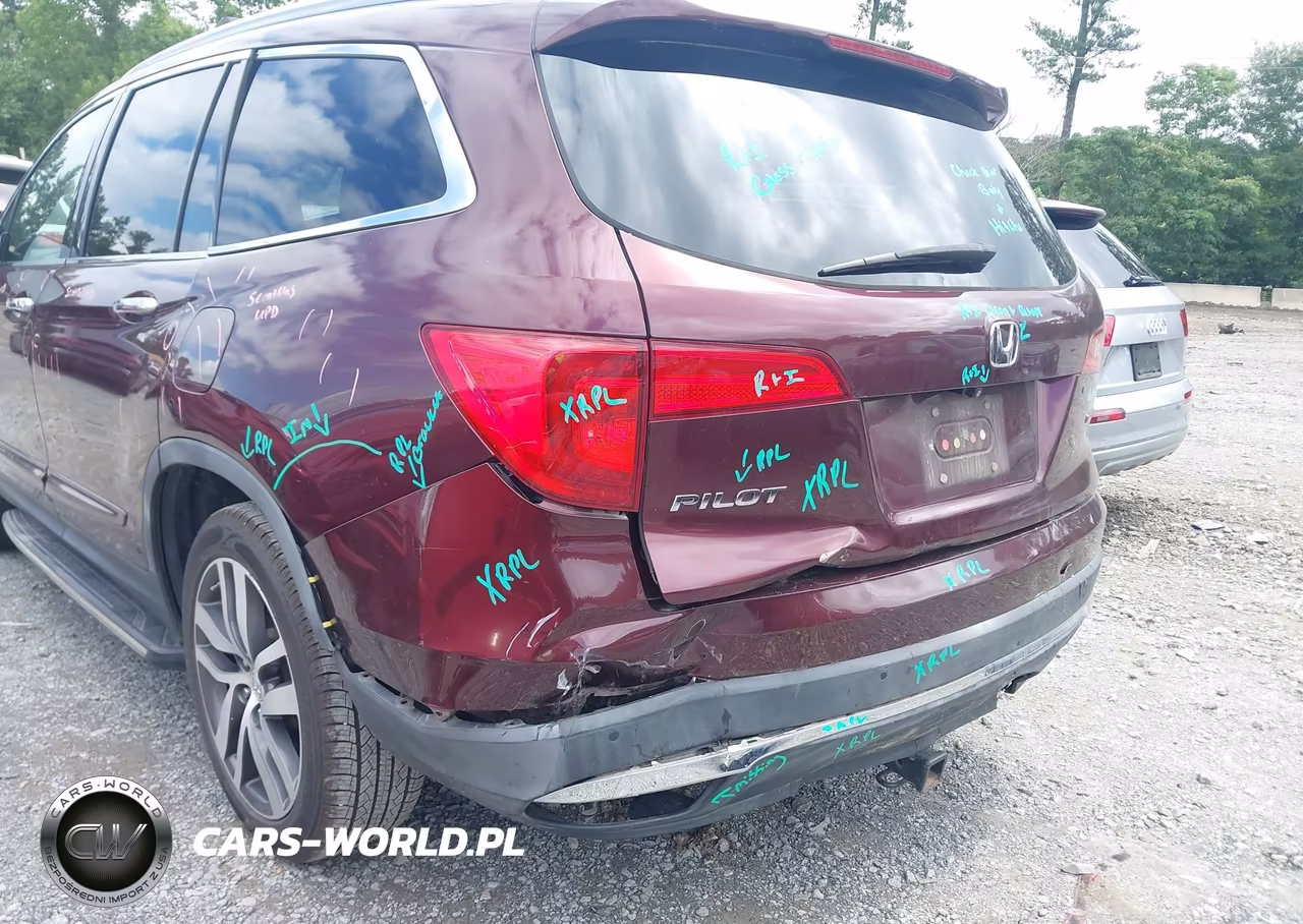 2016 Honda Pilot Touring VIN:5FNYF5H98GB005718 - 6