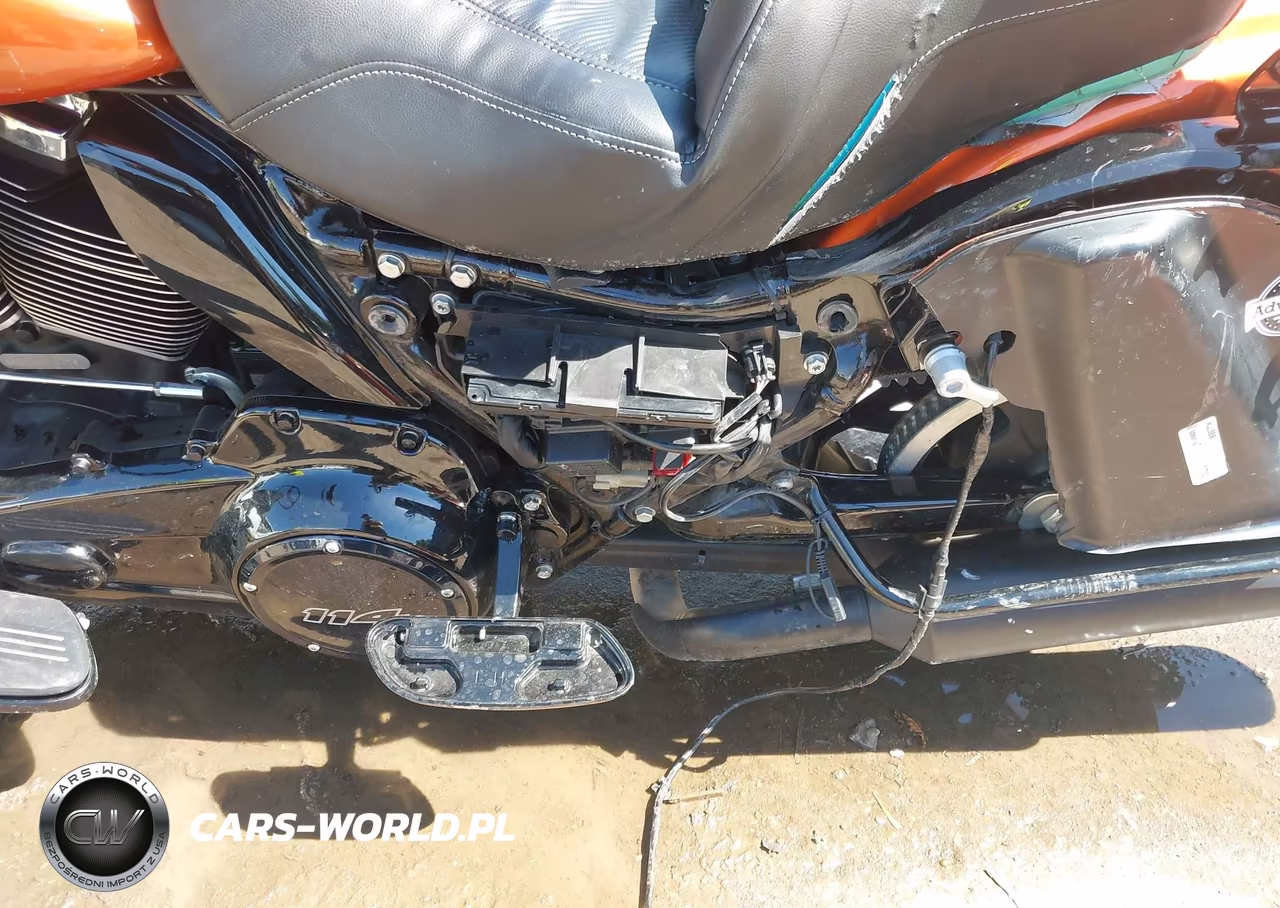 2020 Harley-Davidson Fltrxs VIN:1HD1KTP14LB615835 - 15