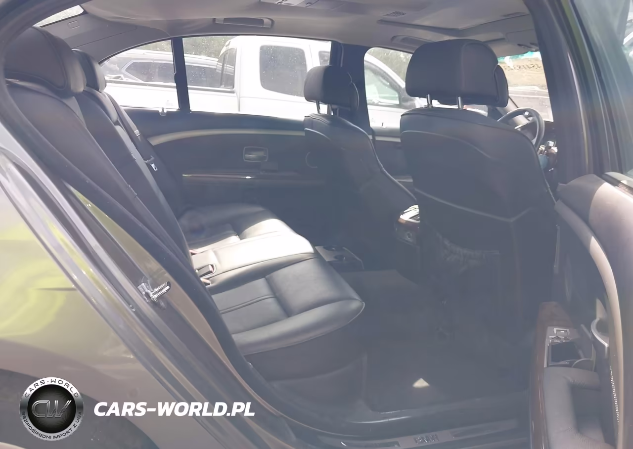 2006 BMW 750Li VIN:WBAHN83566DT30248 - 8