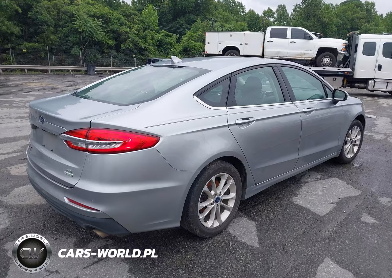2020 Ford Fusion Se VIN:3FA6P0HD9LR105126 - 4