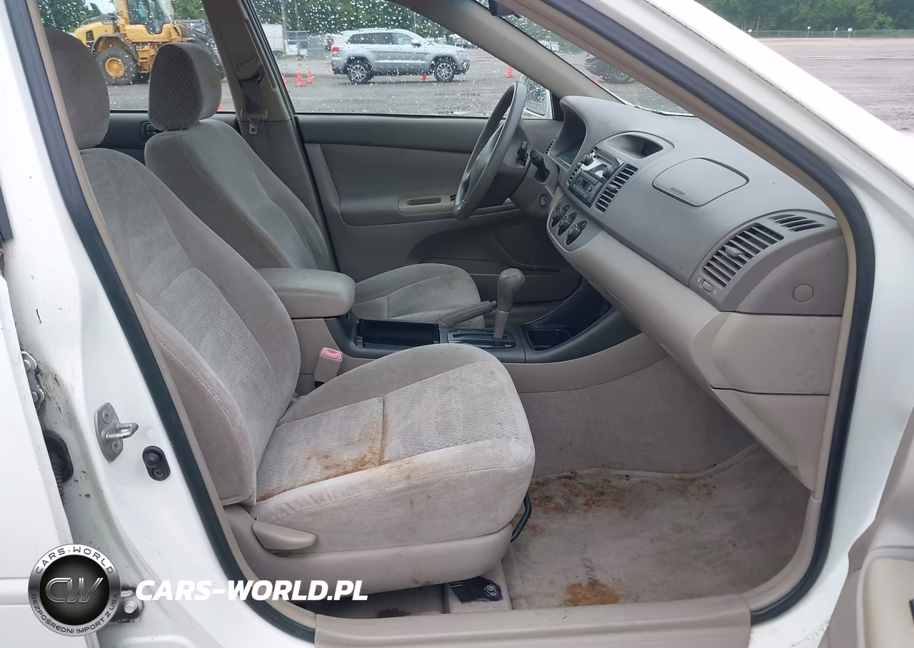 2004 Toyota Camry Le VIN:4T1BE32K74U336748 - 5