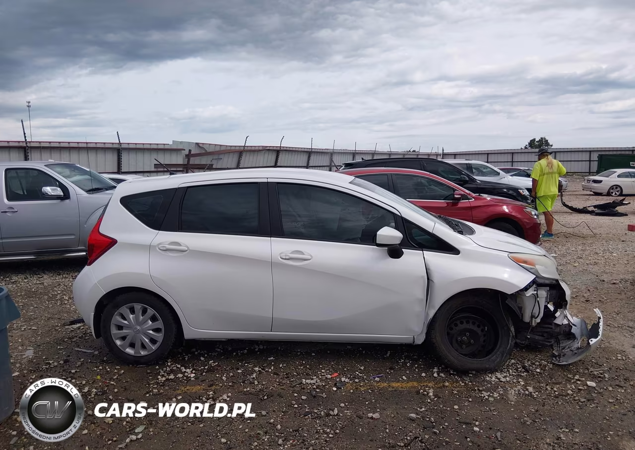 2015 Nissan Versa Note Sv VIN:3N1CE2CP5FL388988 - 13
