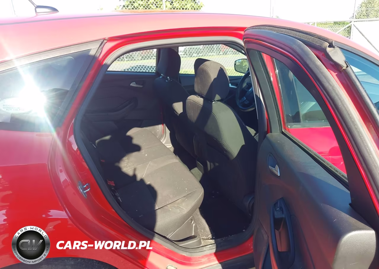2017 Ford Focus Se VIN:1FADP3K26HL306004 - 8