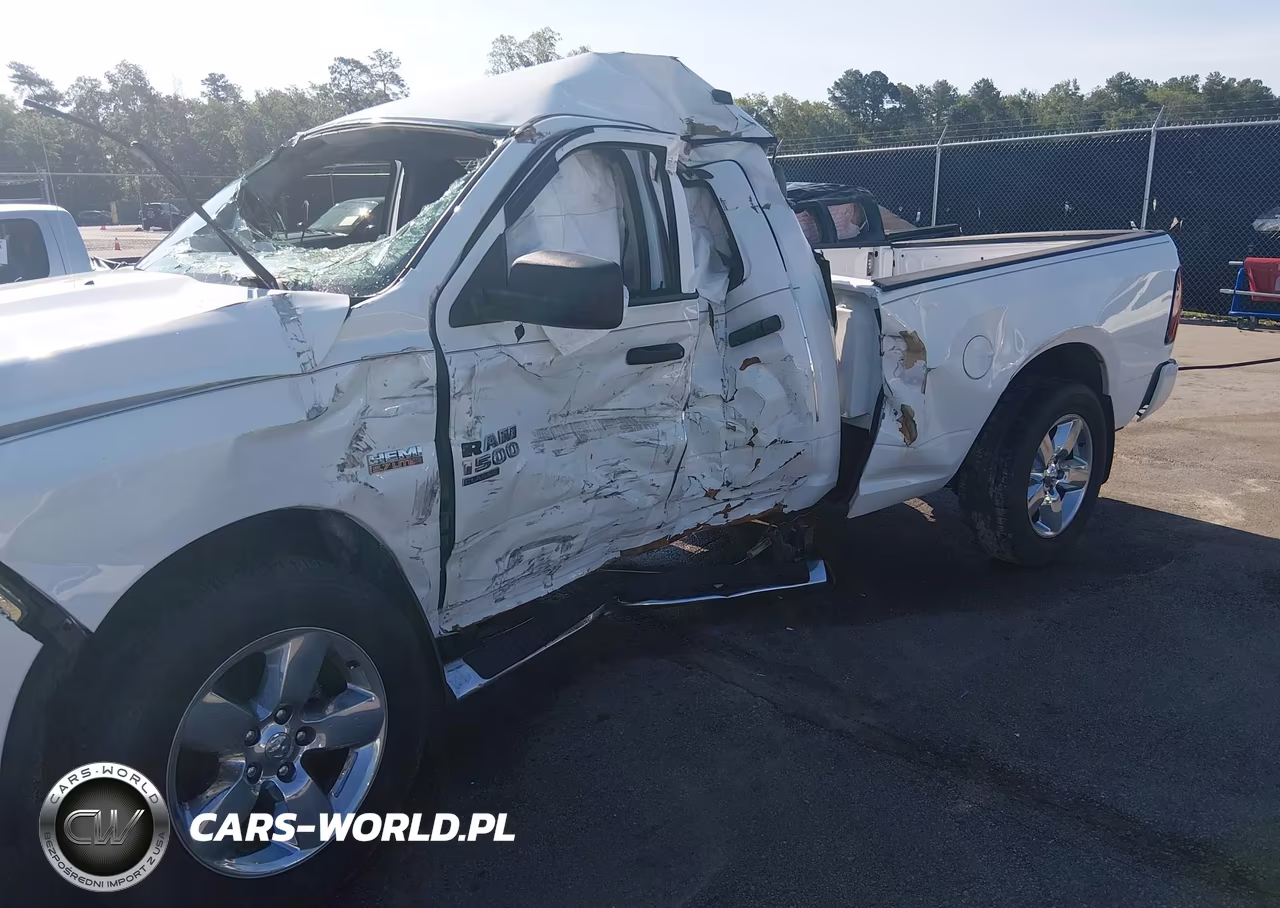 2019 Ram 1500 Classic Express 4X2 6'4 Box VIN:1C6RR6FT4KS730753 - 6