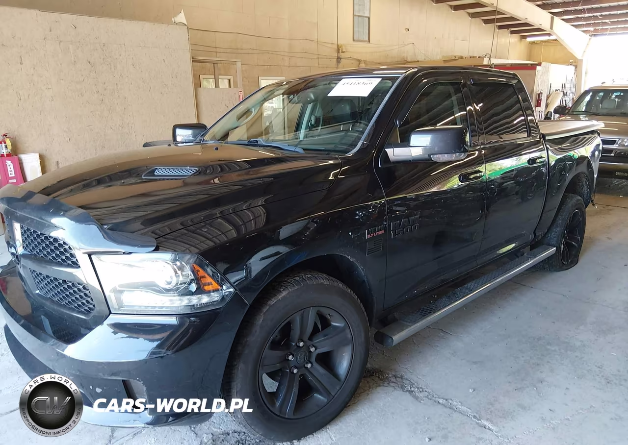 2017 Ram 1500 Night 4X4 5'7 Box VIN:1C6RR7MT0HS686736 - 2