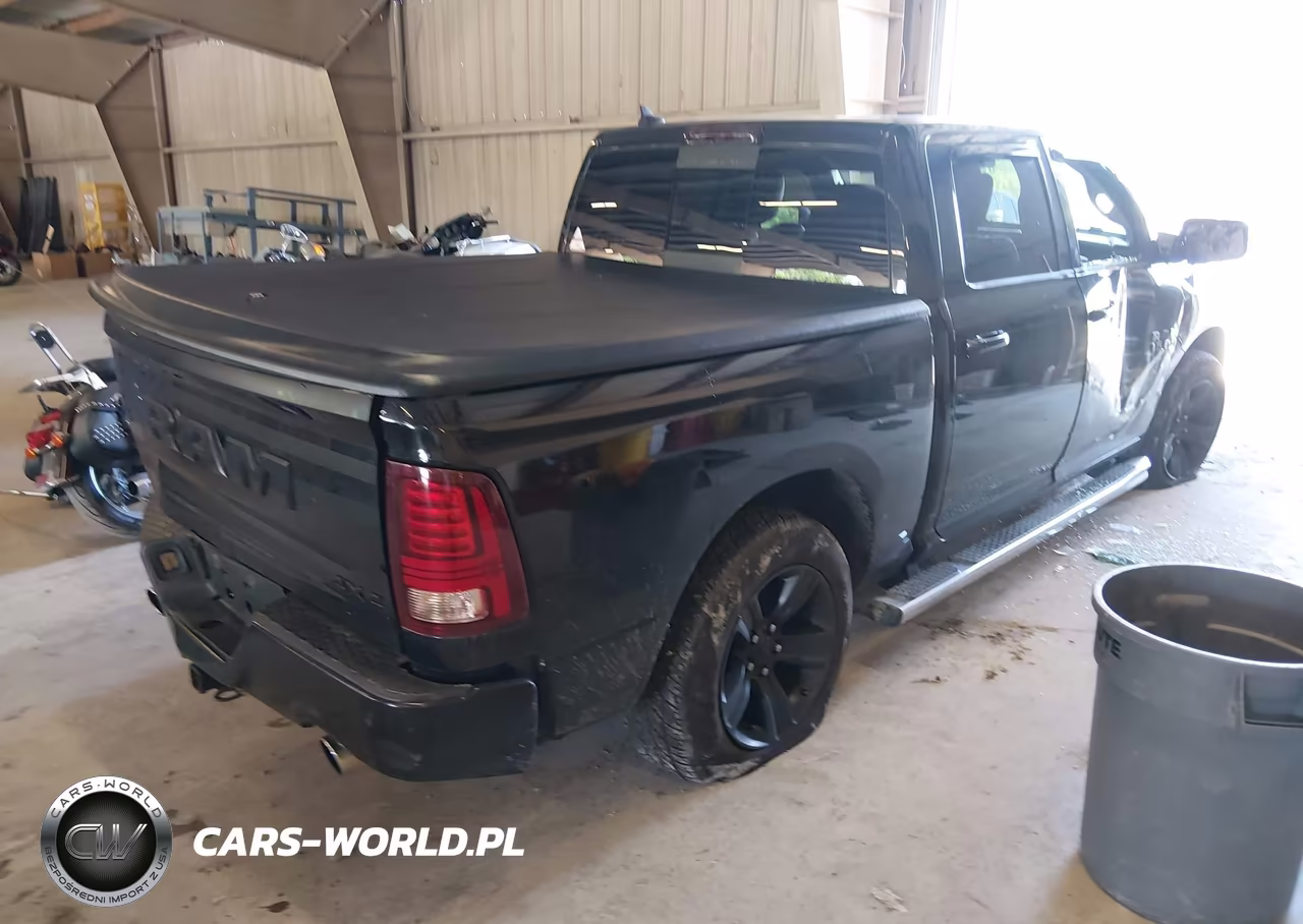 2017 Ram 1500 Night 4X4 5'7 Box VIN:1C6RR7MT0HS686736 - 4