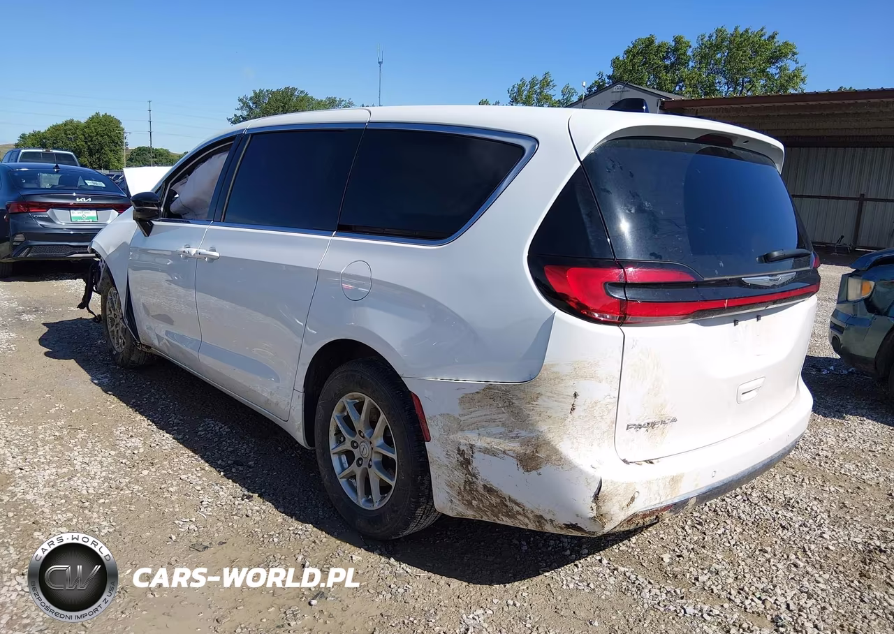2025 Chrysler Pacifica Select VIN:2C4RC1BG2SR577071 - 3