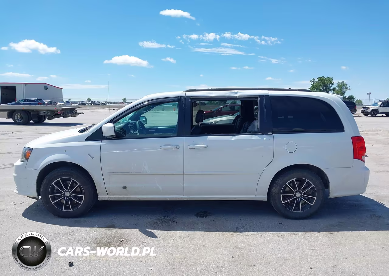2016 Dodge Grand Caravan R-T VIN:2C4RDGEGXGR324275 - 13