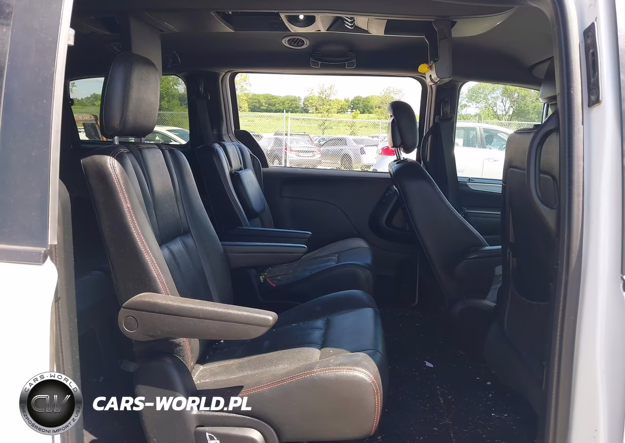 2016 Dodge Grand Caravan R-T VIN:2C4RDGEGXGR324275 - 8