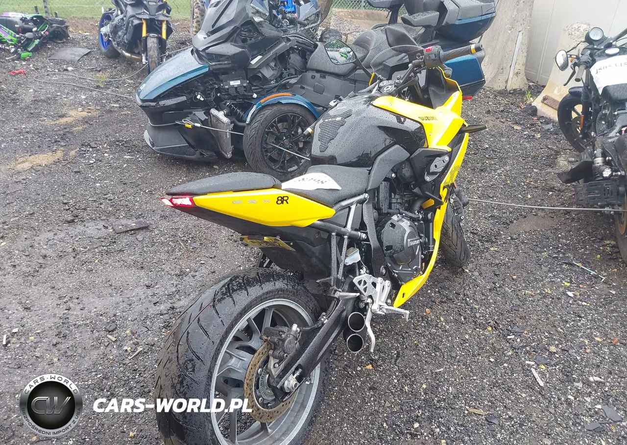 2024 Suzuki Gsx800 F VIN:JS1EM13B4R7103997 - 4