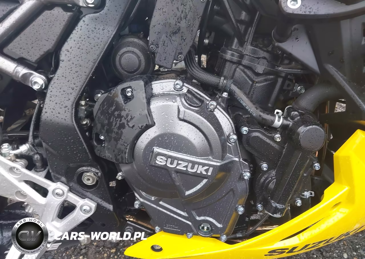 2024 Suzuki Gsx800 F VIN:JS1EM13B4R7103997 - 8